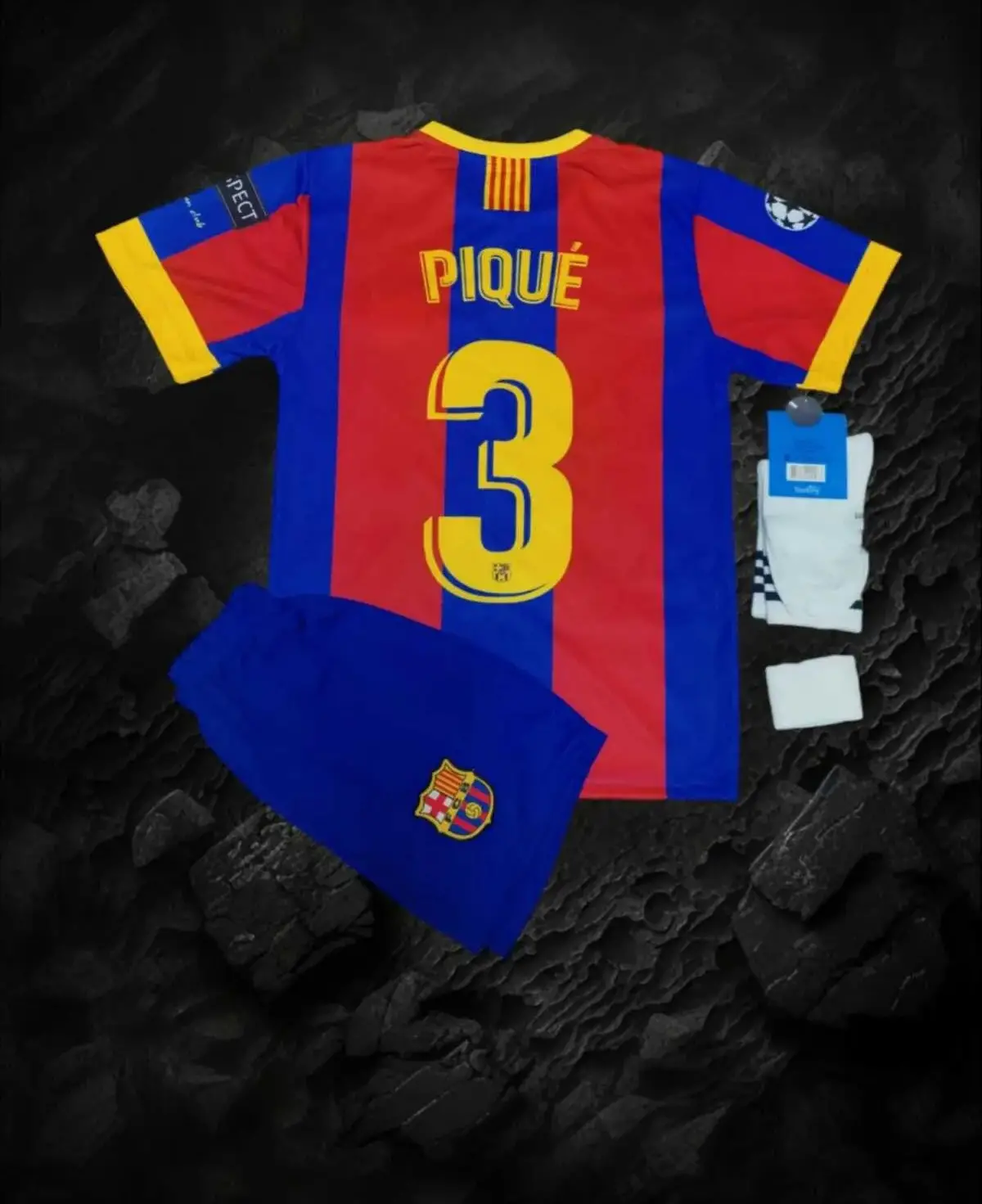 Barcelona Çocuk Forması PIQUE