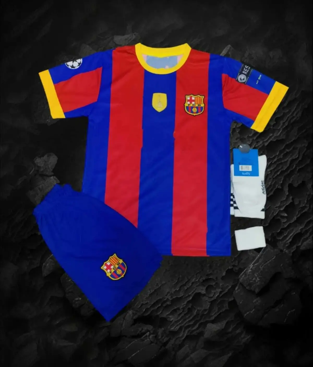 Barcelona Çocuk Forması PIQUE