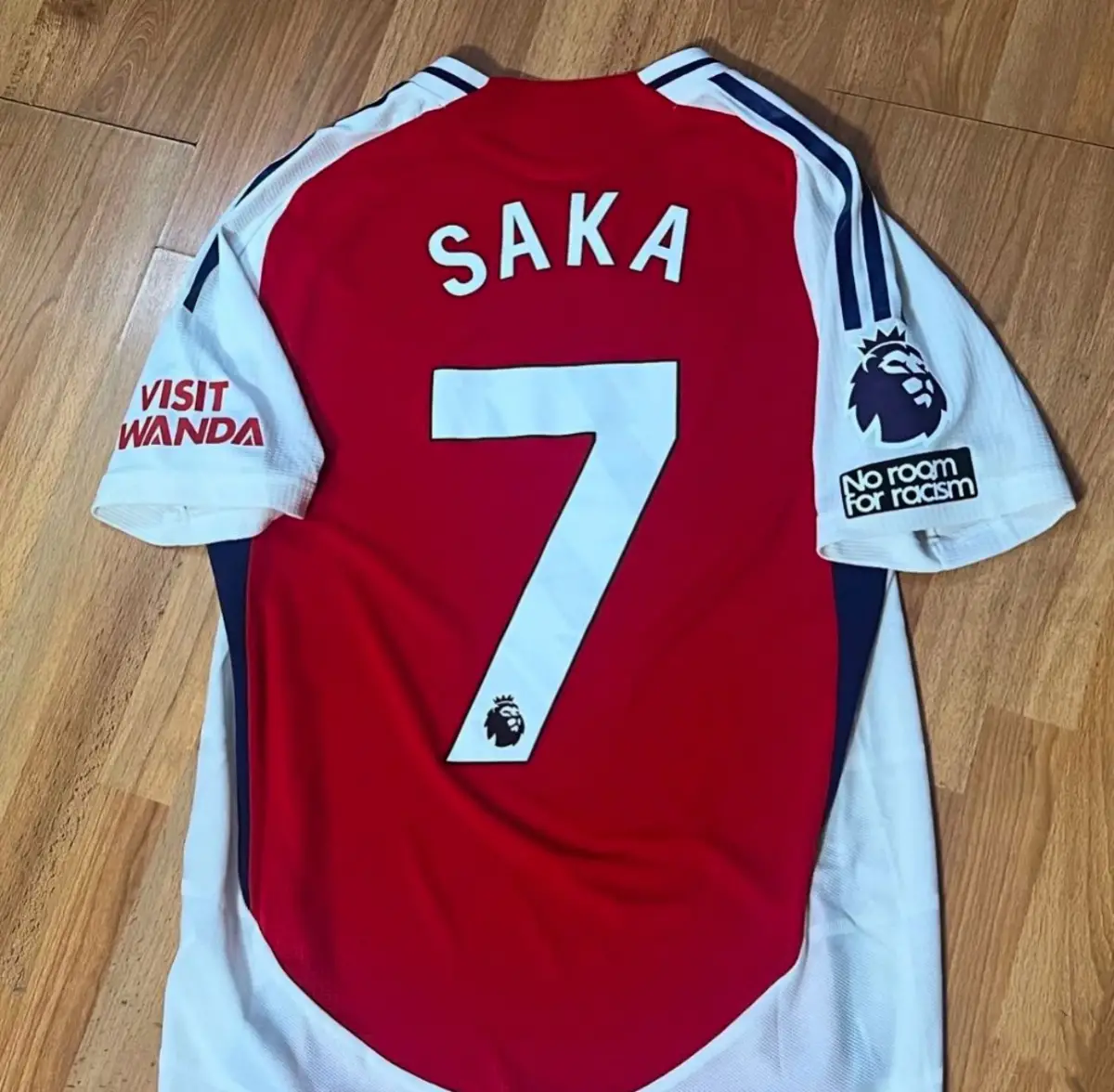 Arsenal SAKA Forması