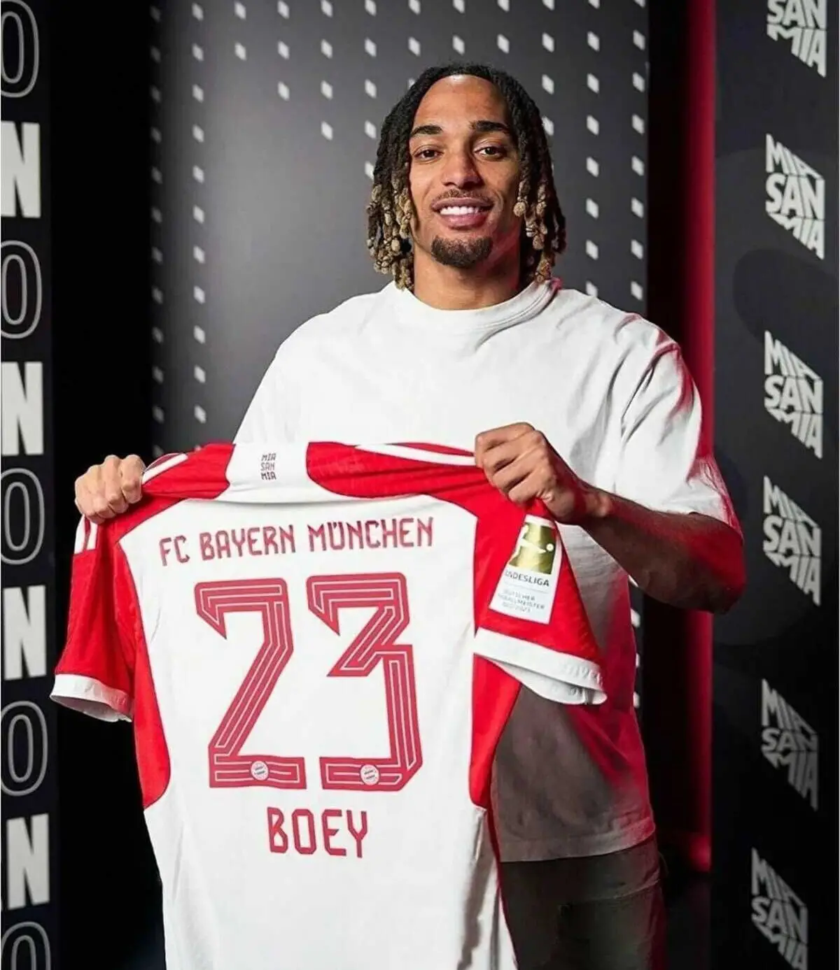 Bayern Münih  BOEY Forması