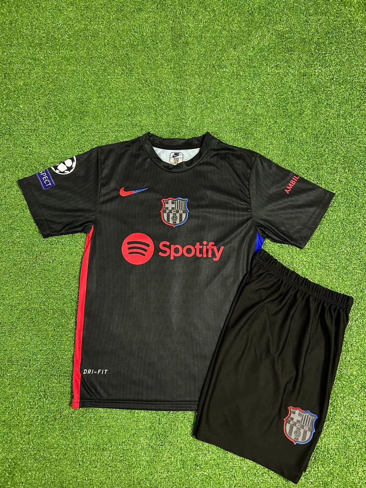 Barcelona Yeni Sezon Luis Suarez Çocuk Forması (BLACK)