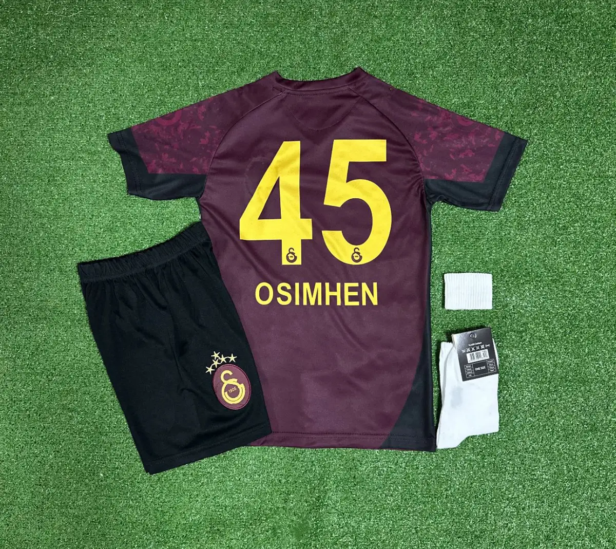 Gâlatâsarây 2025/26  5 Yıldızlı OSIMEN Deplasman Çocuk Forması 4lü Set