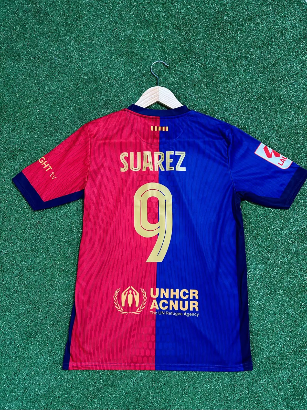 Barcelona Yeni Sezon Luis Suarez Forması (İç Saha)