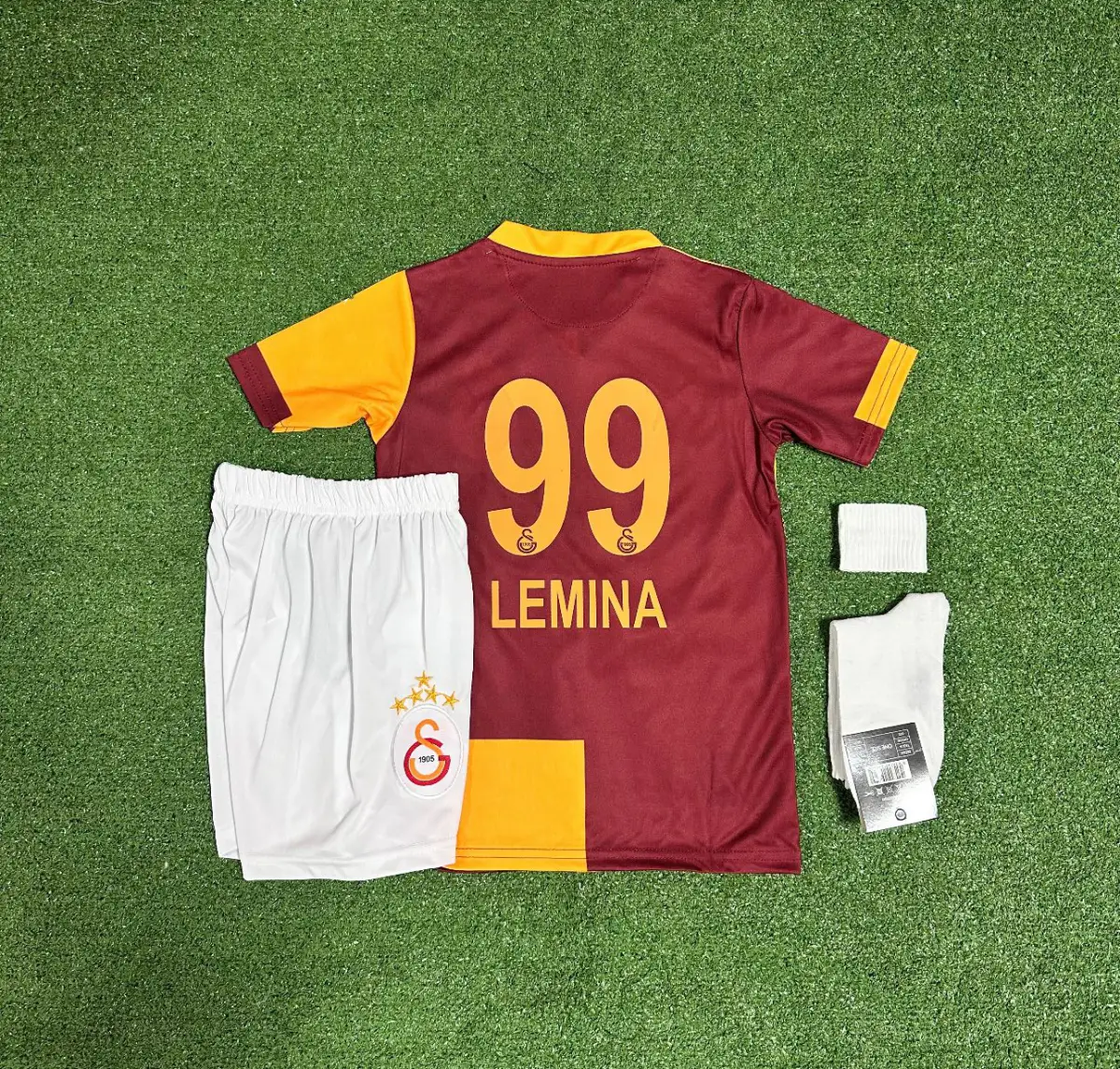Gâlatâsarây 2025/26  5 Yıldızlı LEMINA İç Saha Parçalı Çocuk Forması 4lü Set