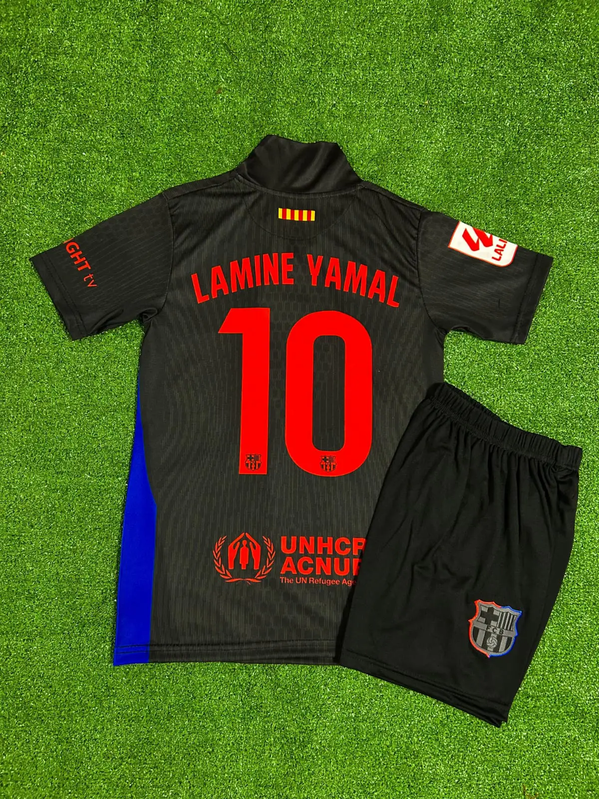 Barcelona 2024/25 Sezonu 10 Lamine Yamal Deplasman Çocuk Forması 2'li Set (BLACK 10)