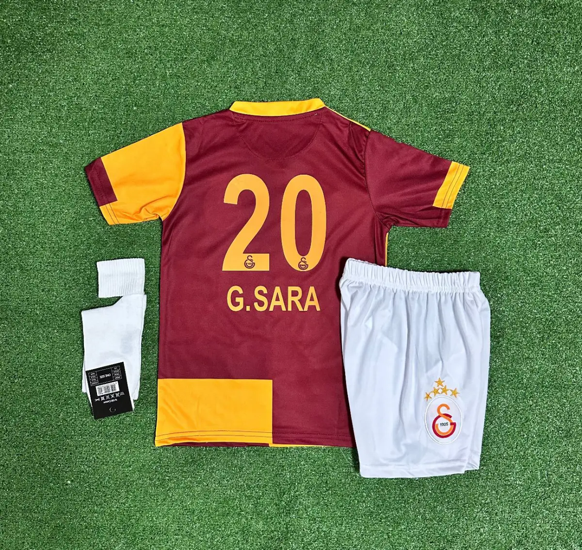 Gâlatâsarây 2025/26  5 Yıldızlı G.SARA İç Saha Parçalı Çocuk Forması 4lü Set