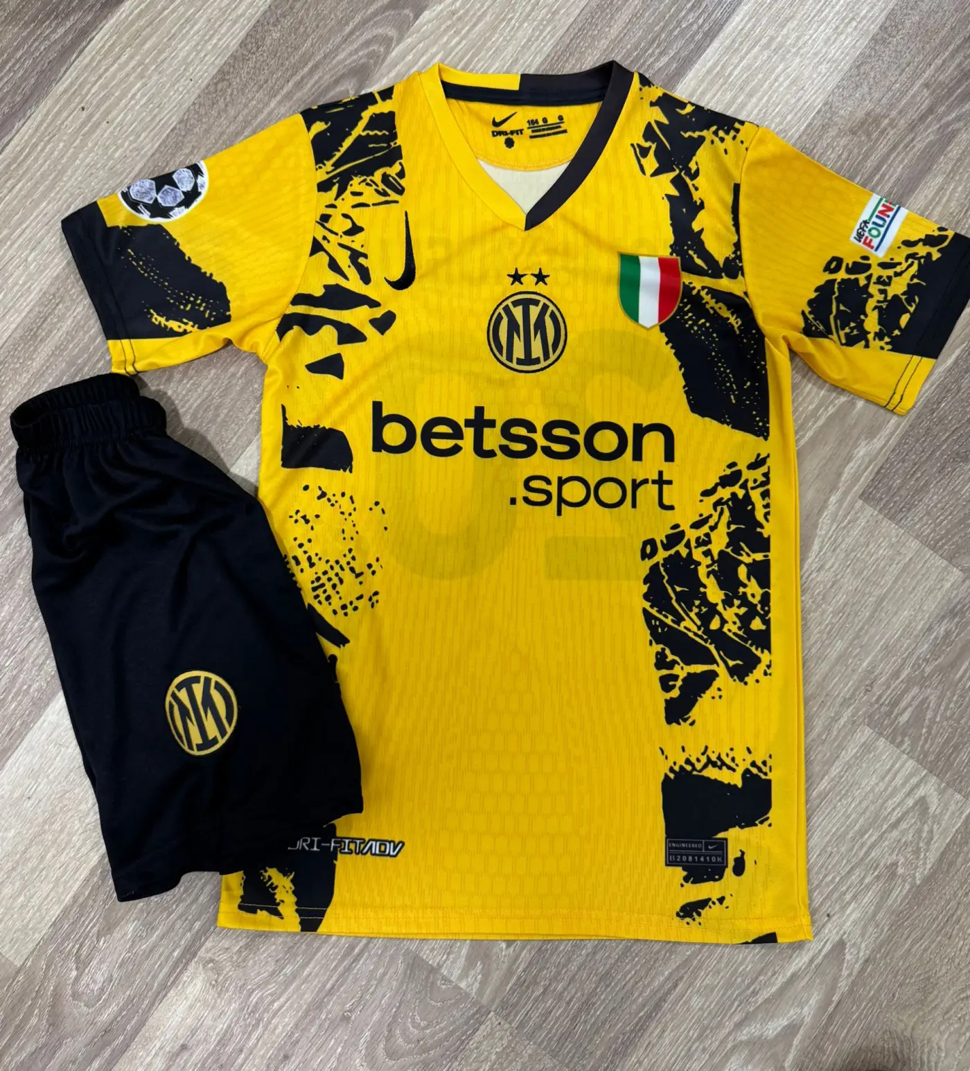 İnter 2024/25 Yeni Sezon Lautaro Martinez Alternatif Çocuk forması 2'li Set (Yellow)