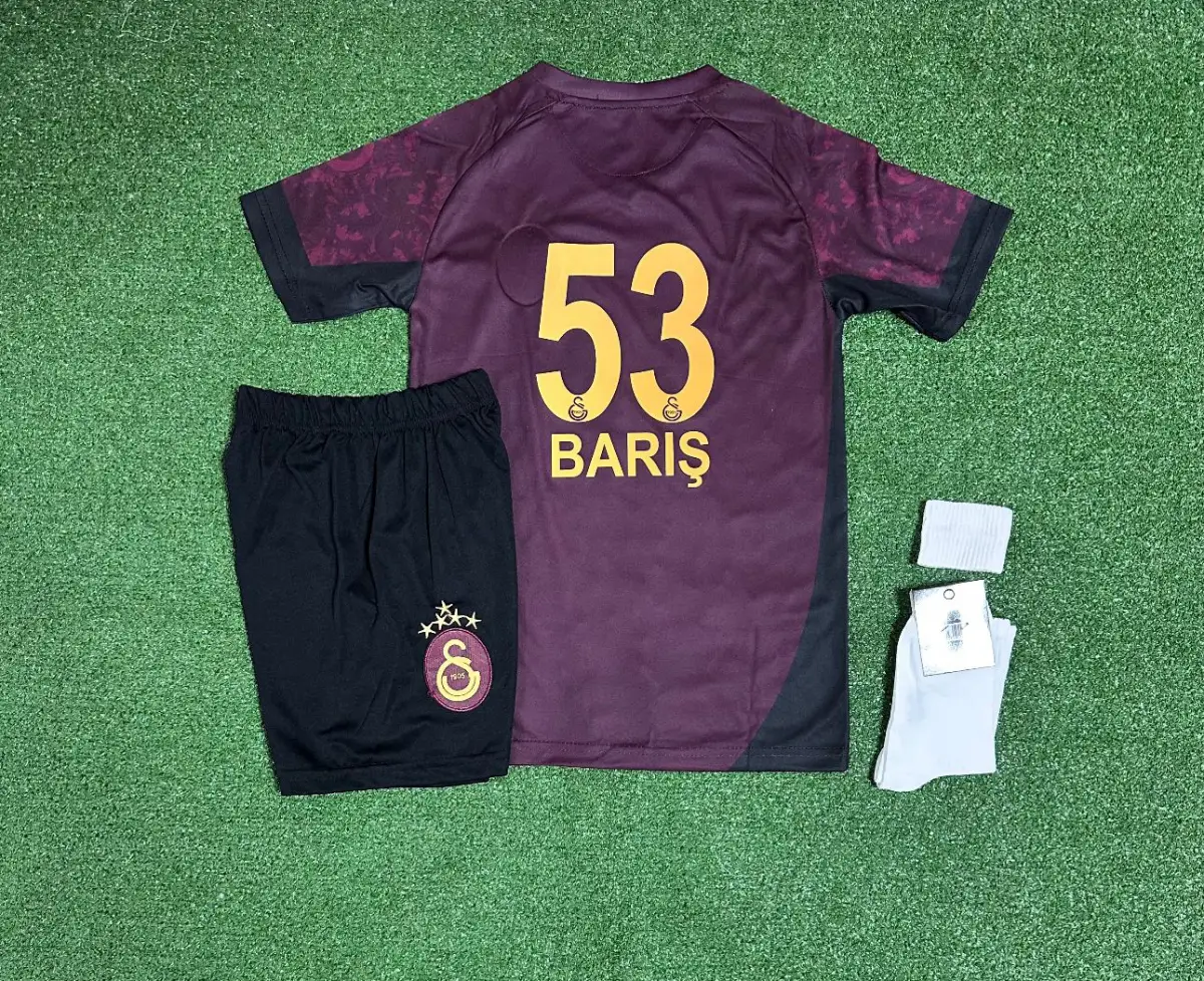 Gâlatâsarây 2025/26  5 Yıldızlı BARIŞ ALPER Deplasman Çocuk Forması 4lü Set